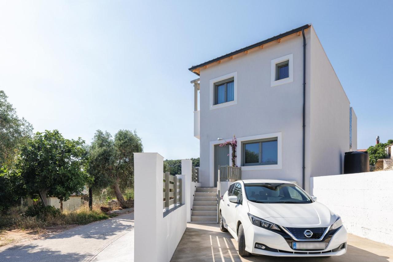 Helia All Seasons Apartments Astris Exterior photo