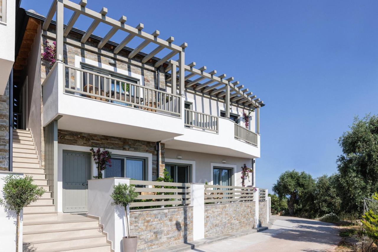 Helia All Seasons Apartments Astris Exterior photo