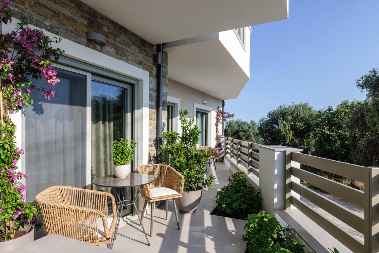 Helia All Seasons Apartments Astris Exterior photo