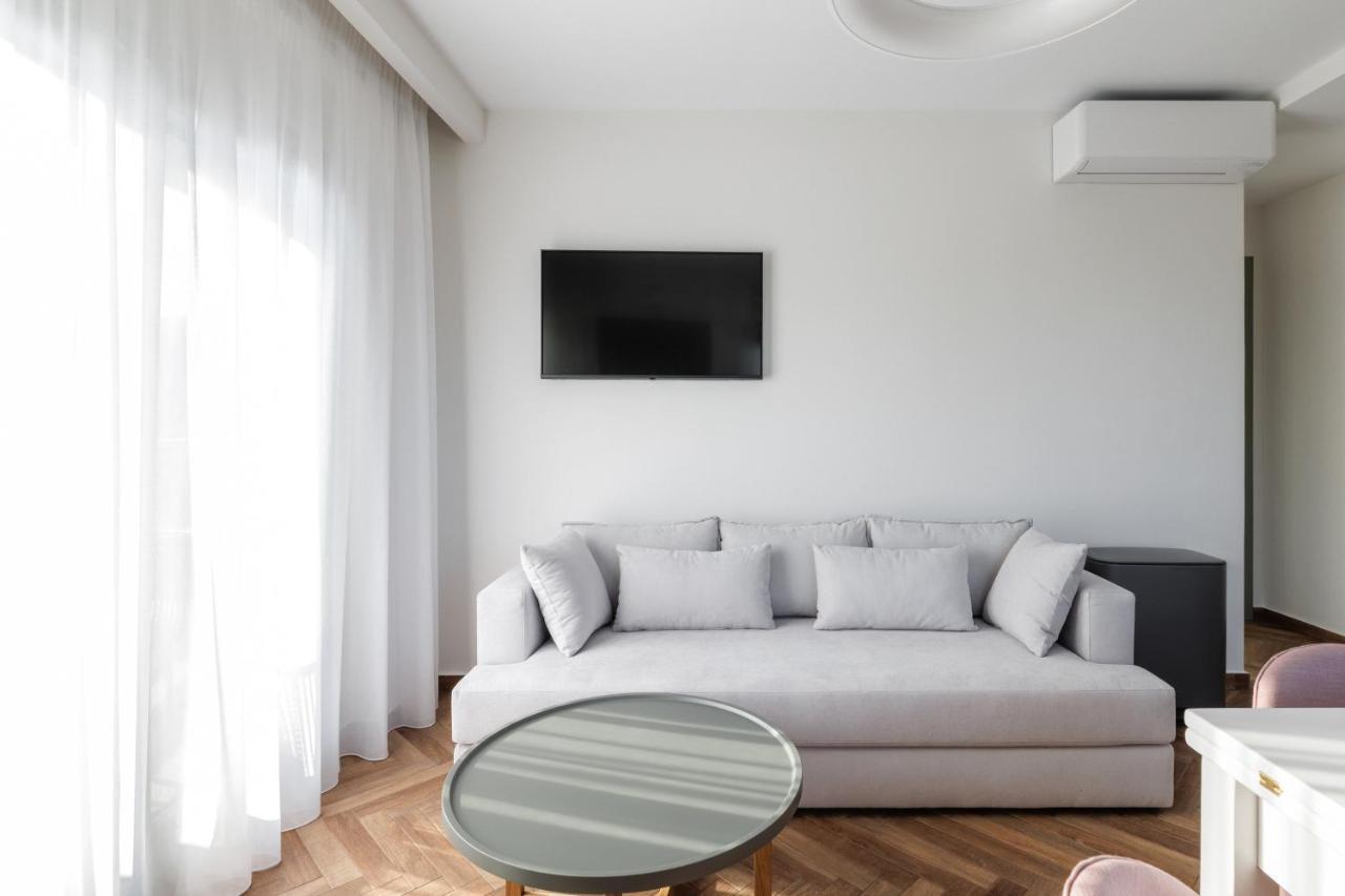 Helia All Seasons Apartments Astris Exterior photo