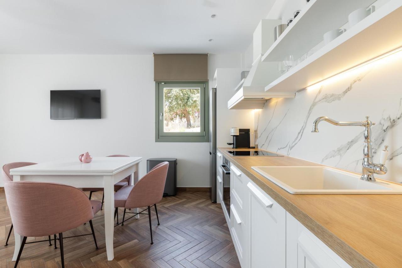 Helia All Seasons Apartments Astris Exterior photo